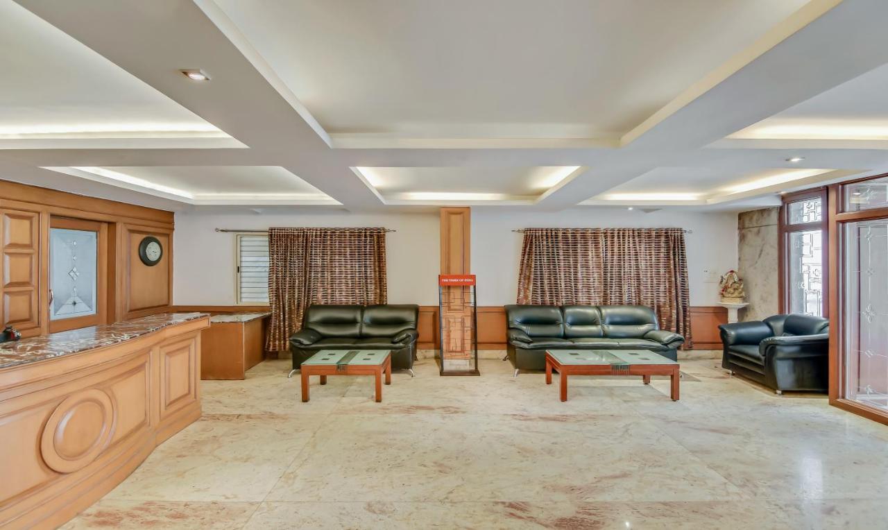 Treebo Trend President Suites Бангалор Экстерьер фото